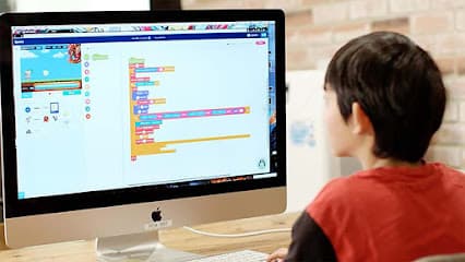 QUREO(キュレオ)プログラミング教室 自立学習RED 佐世保大野教室