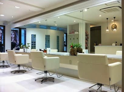 Hair Make Ruelle