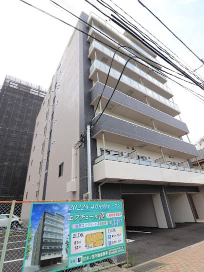 Kマンスリー佐世保市総合医療センター前(佐世保川通り)